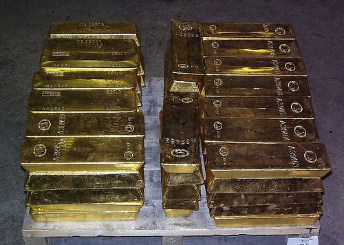 24 lingots d’or retrouvés dans les toilettes d’un avion