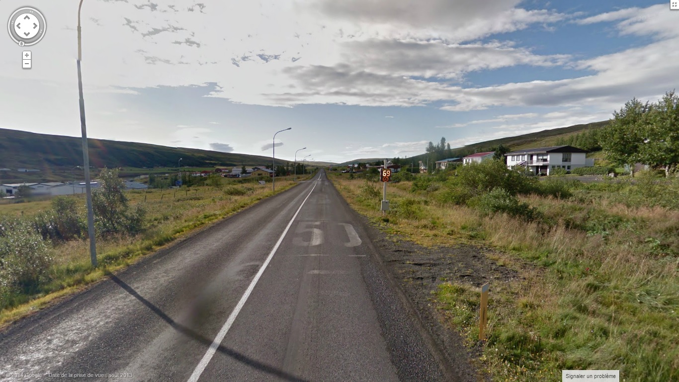Une voiture de Google Street View photographie son excès de vitesse