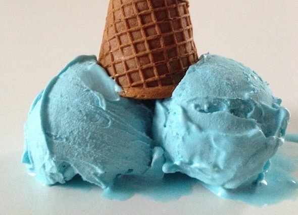 Une glace composée de viagra et de champagne