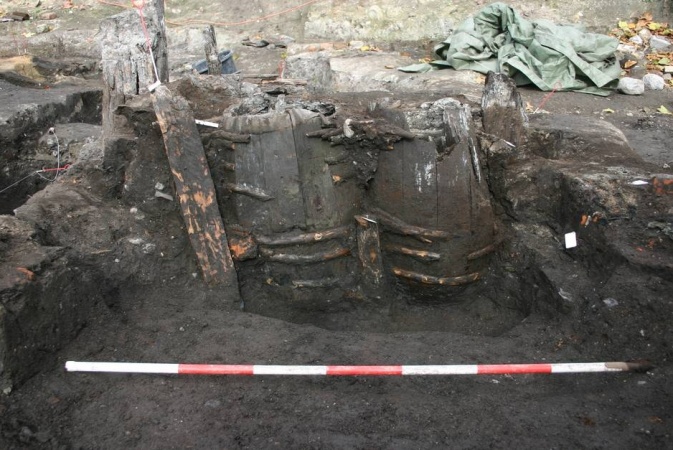 Des excréments vieux de 700 ans découverts intacts dans des barriques