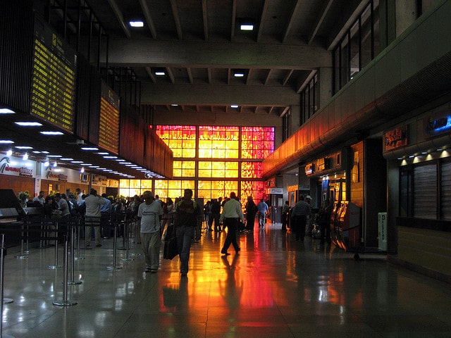 L’aéroport de Caracas instaure une taxe sur l’air respiré