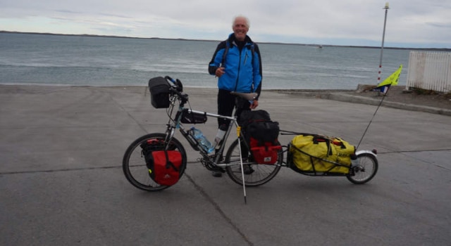 À 67 ans il voyage d’Aix-les-Bains à Ushuaïa en vélo